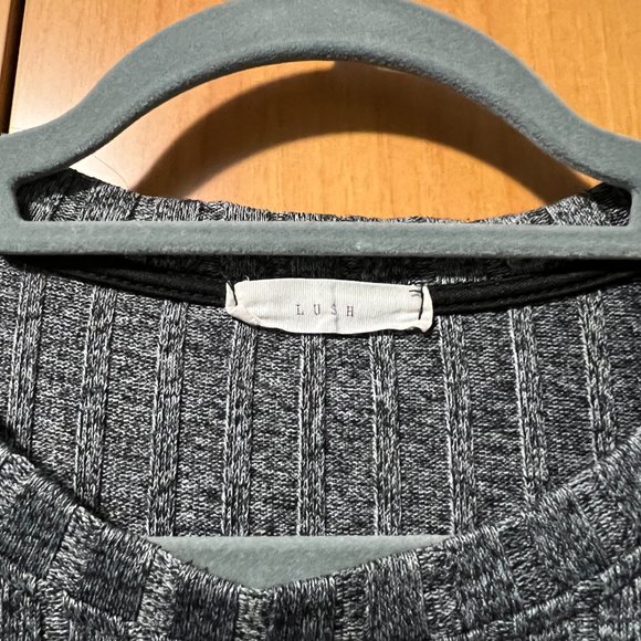 Ribbed Grey top - Picture 3 of 4